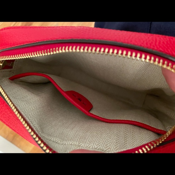 Tory Burch McGraw Leather Crossbody Camera Bag - Picture 4 of 5